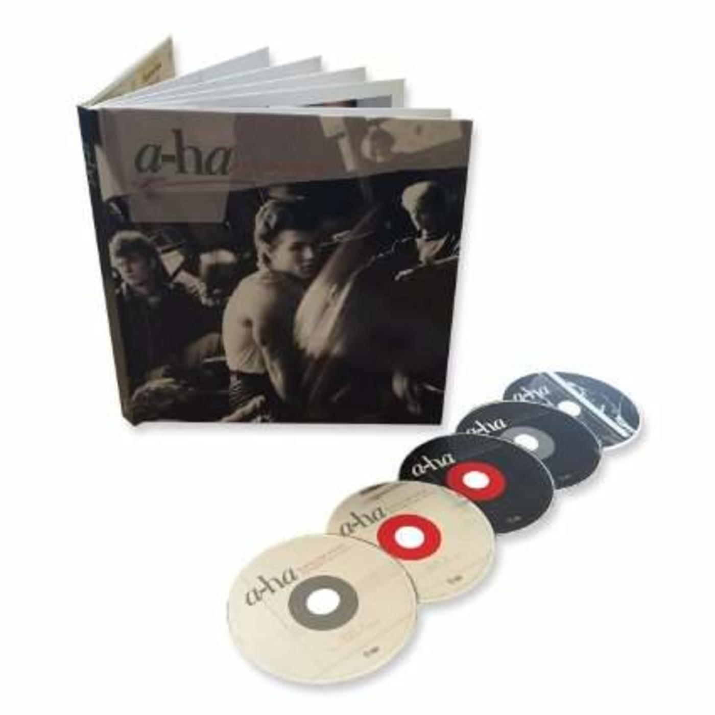 Hunting High & Low – Super Deluxe 30th Anniversary Edition